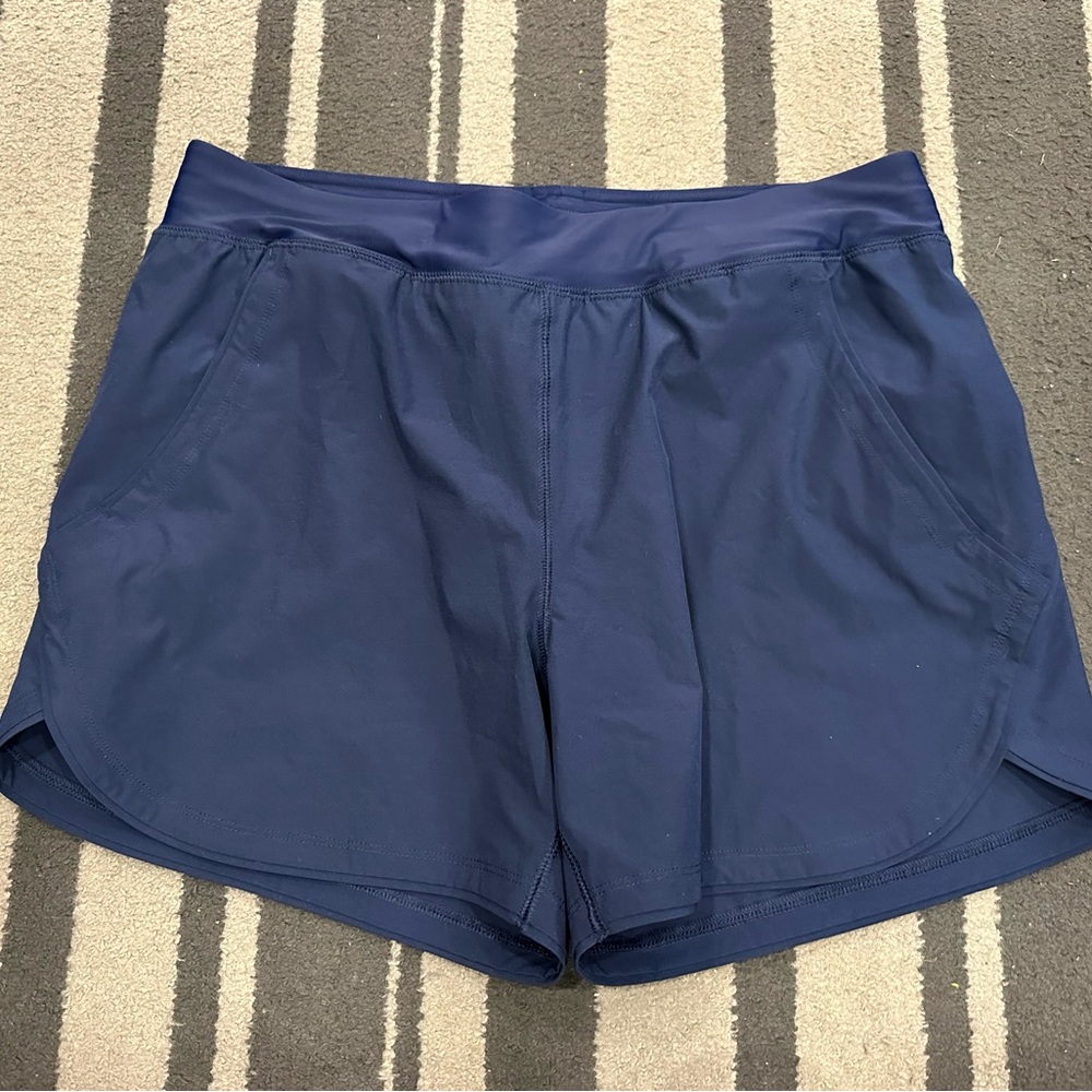 Lands End 5 Inch Board Shorts Womens 14 Navy Quick Dry UPF 50 Pockets Sport Prep